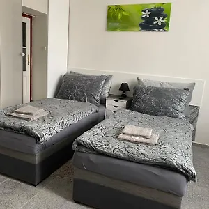 Tulip Homestay Prague